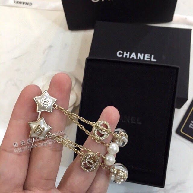 Dior飾品 迪奧經典熱銷款星星CD耳釘  zgd1163